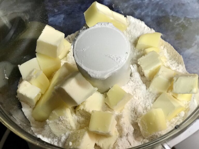 The Best Pie Crust Recipe (Step by Step Guide) Hackett Hill Farm