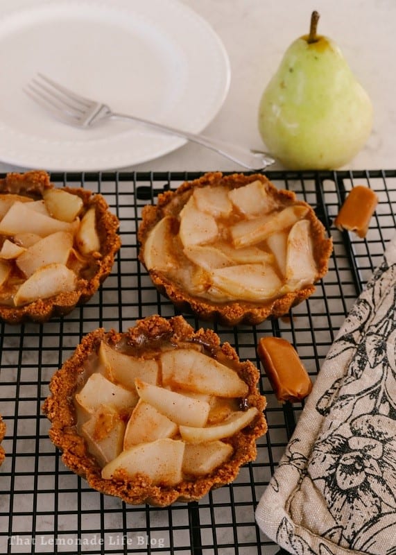 easy Christmas desserts- pear tart