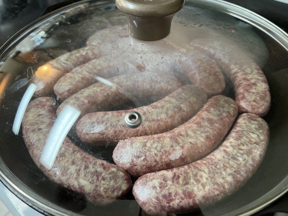 Bratwurst in Pan