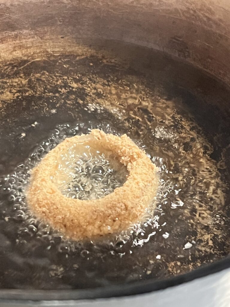 sourdough Onion Ring in oil